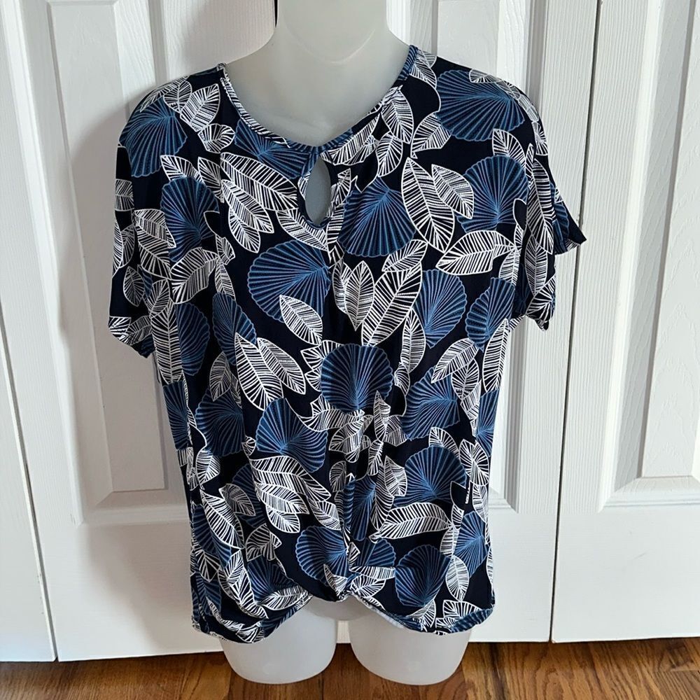 Amana Textured Navy Blue Palm Leaf Knot Shirt Top Blouse Small S NWT